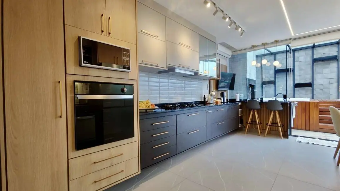 Foto 5 de Apartamento com 3 quartos à venda, 113m2 em Centro, Ubatuba - SP