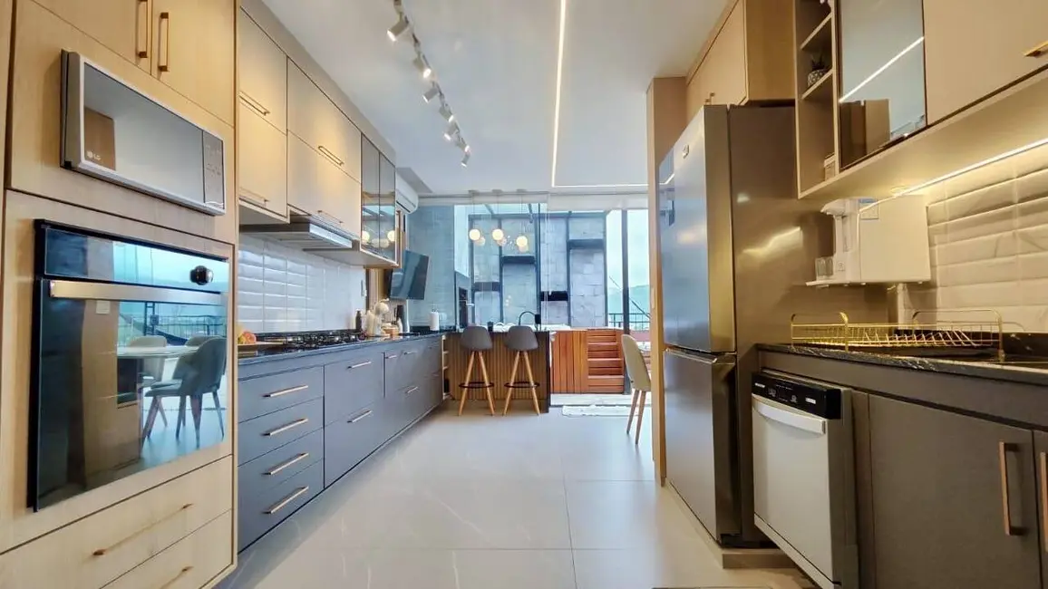 Foto 6 de Apartamento com 3 quartos à venda, 113m2 em Centro, Ubatuba - SP