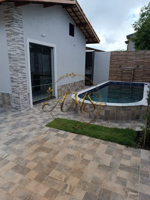 Foto 1 de Casa com 3 quartos à venda, 65m2 em Itanhaem - SP