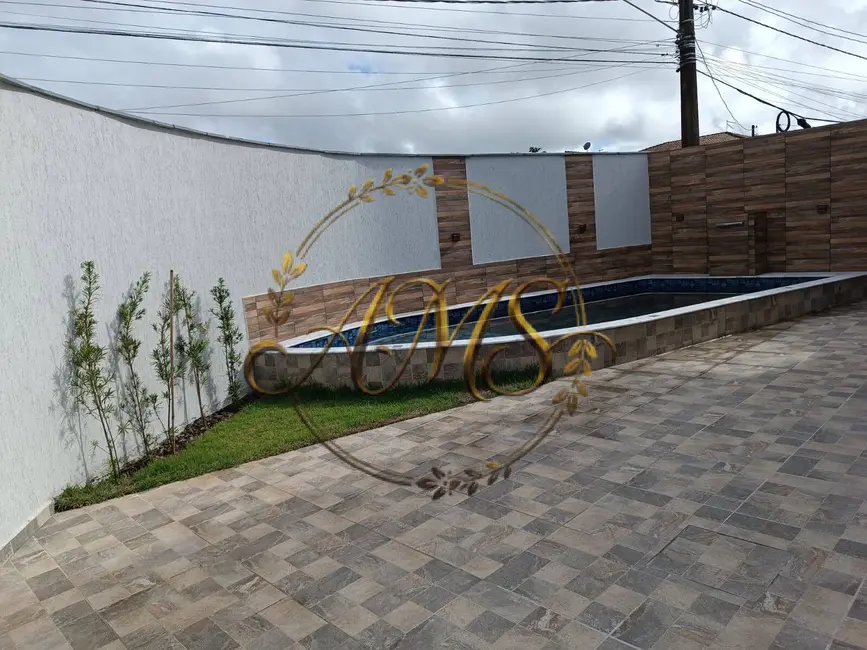 Foto 3 de Casa com 3 quartos à venda, 65m2 em Itanhaem - SP
