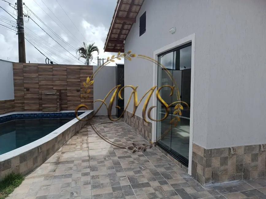 Foto 1 de Casa com 3 quartos à venda, 65m2 em Itanhaem - SP