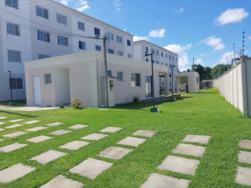 Foto 2 de Apartamento com 2 quartos à venda, 41m2 em Camacari - BA