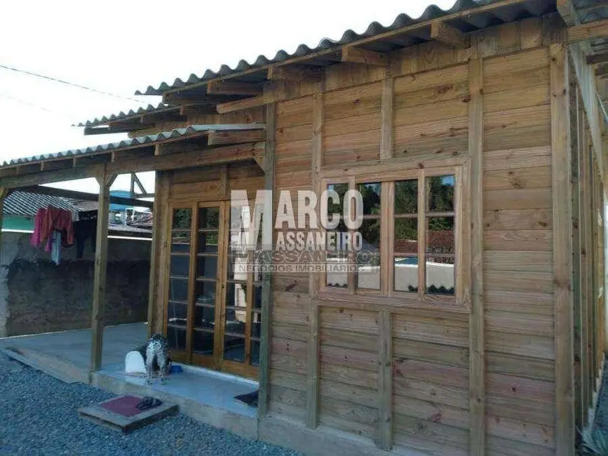 Foto 2 de Casa com 2 quartos à venda, 240m2 em Araquari - SC