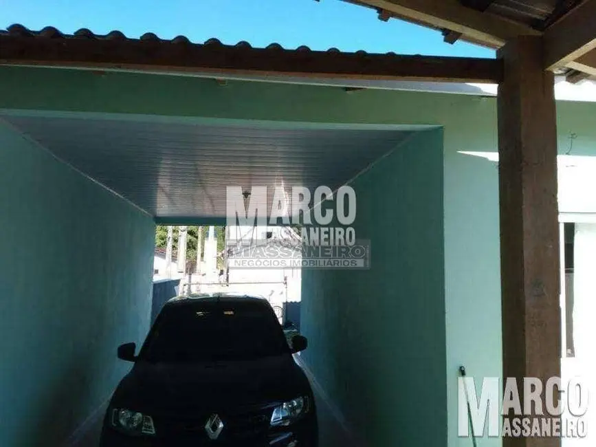 Casa com 2 quartos à venda, 240m2 em Araquari - SC - imagem 4 Foto 4 de Casa com 2 quartos à venda, 240m2 em Araquari - SC