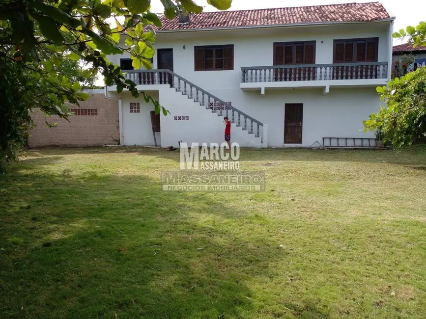 Casa com 3 quartos à venda, 834m2 em Centro, Balneario Barra Do Sul - SC - imagem 7 Foto 7 de Casa com 3 quartos à venda, 834m2 em Centro, Balneario Barra Do Sul - SC
