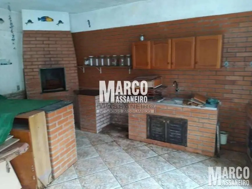 Casa com 3 quartos à venda, 834m2 em Centro, Balneario Barra Do Sul - SC - imagem 4 Foto 4 de Casa com 3 quartos à venda, 834m2 em Centro, Balneario Barra Do Sul - SC