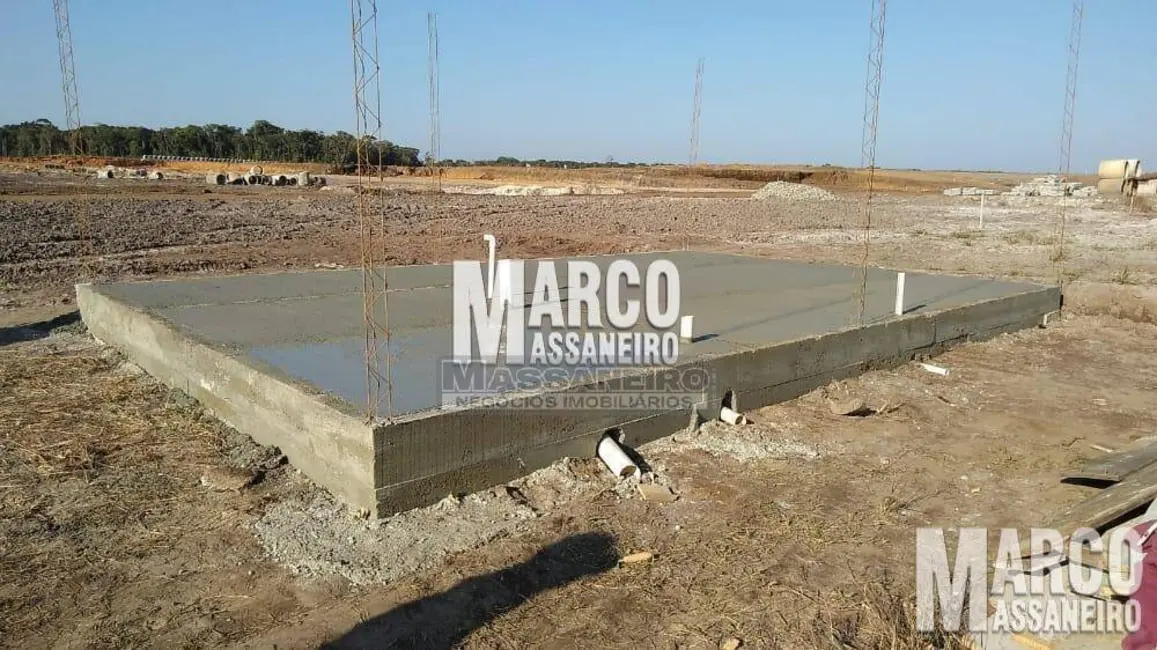 Foto 1 de Terreno / Lote à venda, 318m2 em Araquari - SC