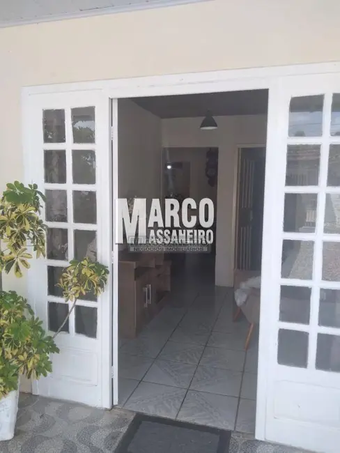 Casa com 4 quartos à venda, 240m2 em Balneario Barra Do Sul - SC - imagem 2 Foto 2 de Casa com 4 quartos à venda, 240m2 em Balneario Barra Do Sul - SC
