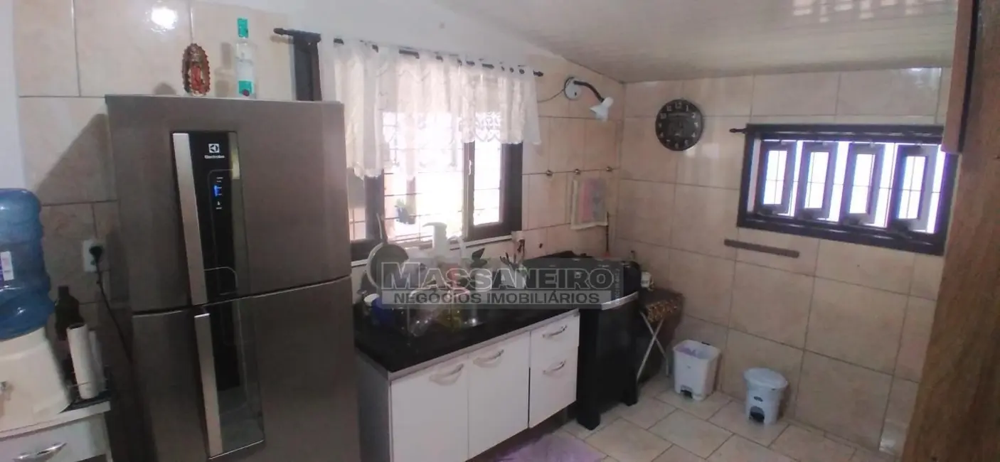 Casa com 4 quartos à venda, 383m2 em Balneario Barra Do Sul - SC - imagem 8 Foto 8 de Casa com 4 quartos à venda, 383m2 em Balneario Barra Do Sul - SC
