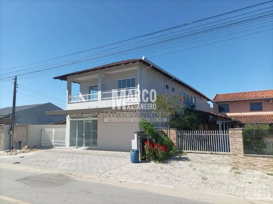 Foto 2 de Sala Comercial com 9 quartos à venda, 360m2 em Balneario Barra Do Sul - SC