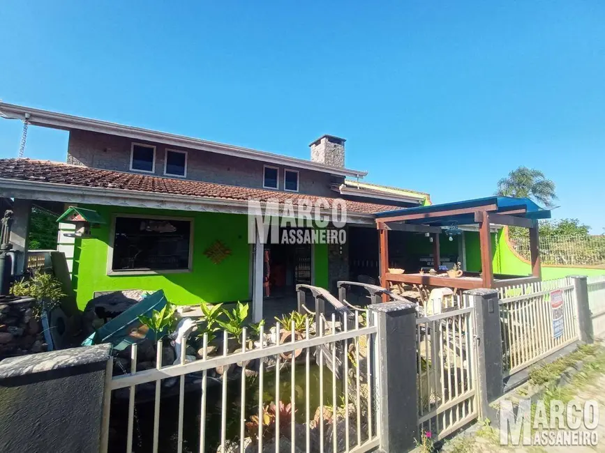 Foto 8 de Casa com 3 quartos à venda, 287m2 em Centro, Balneario Barra Do Sul - SC