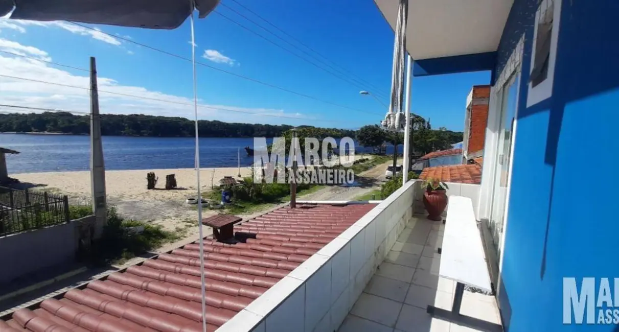 Casa com 6 quartos à venda, 175m2 em Centro, Balneario Barra Do Sul - SC - imagem 5 Foto 5 de Casa com 6 quartos à venda, 175m2 em Centro, Balneario Barra Do Sul - SC