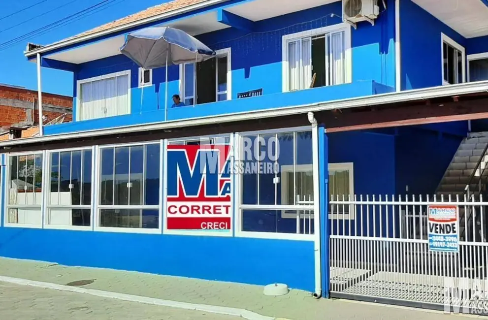 Casa com 6 quartos à venda, 175m2 em Centro, Balneario Barra Do Sul - SC - imagem 1 Foto 1 de Casa com 6 quartos à venda, 175m2 em Centro, Balneario Barra Do Sul - SC