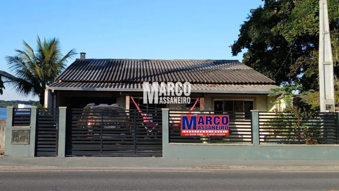 Foto 1 de Casa com 2 quartos à venda, 189m2 em Balneario Barra Do Sul - SC
