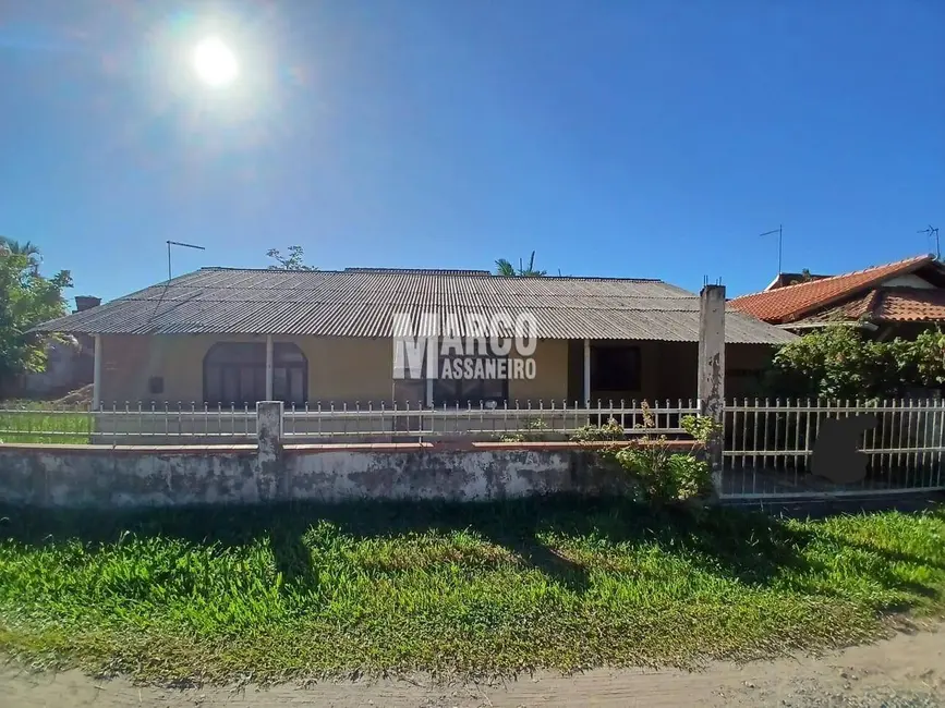 Foto 2 de Casa com 3 quartos à venda, 468m2 em Balneario Barra Do Sul - SC