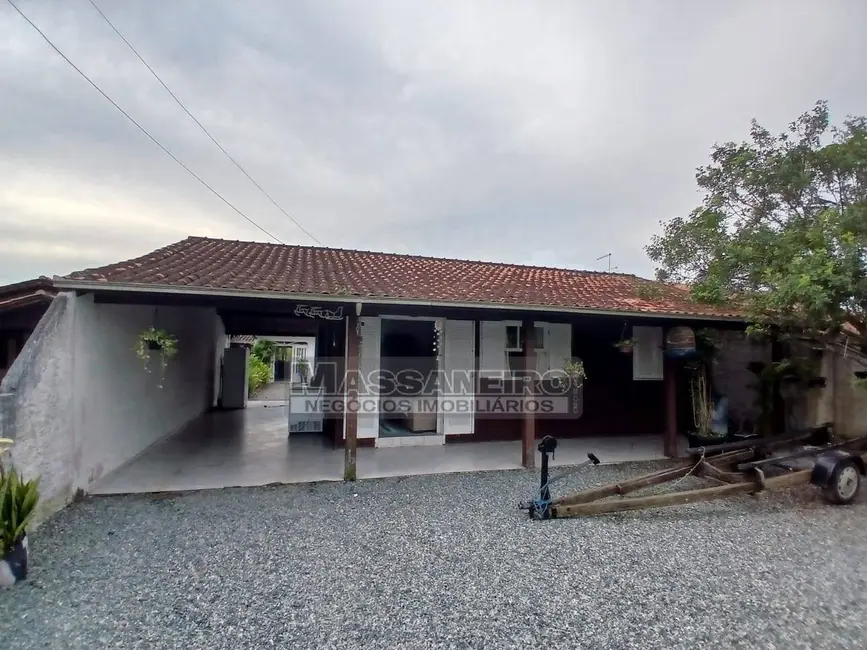 Foto 1 de Casa com 3 quartos à venda, 360m2 em Balneario Barra Do Sul - SC