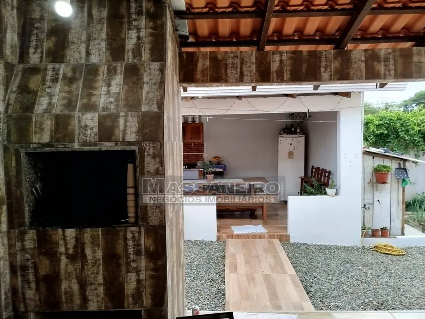 Foto 4 de Casa com 3 quartos à venda, 275m2 em Balneario Barra Do Sul - SC
