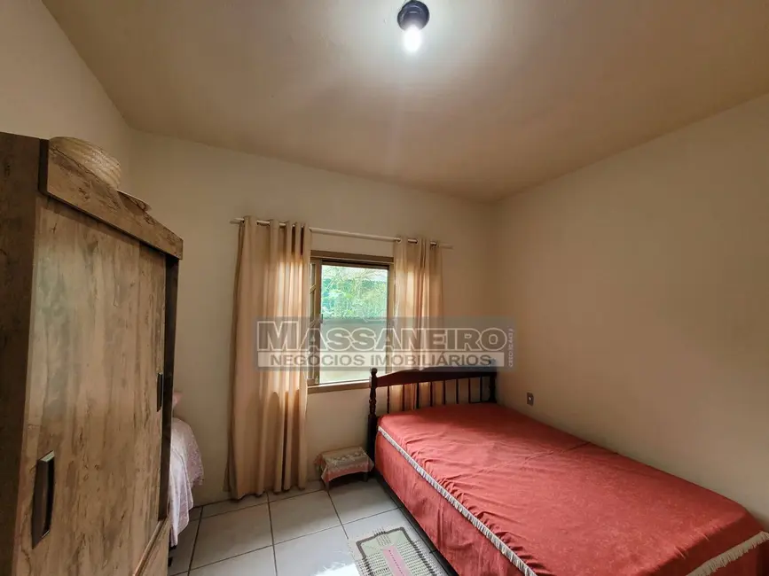 Foto 8 de Casa com 3 quartos à venda, 600m2 em Balneario Barra Do Sul - SC