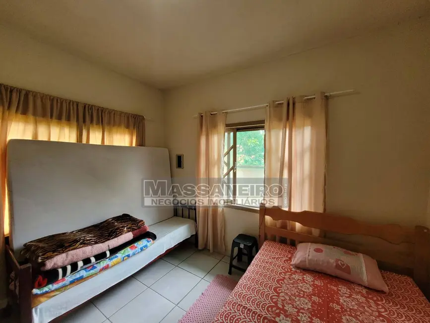 Foto 9 de Casa com 3 quartos à venda, 600m2 em Balneario Barra Do Sul - SC