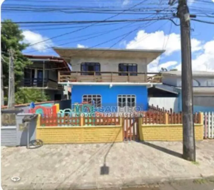 Foto 1 de Casa com 4 quartos à venda, 362m2 em Aventureiro, Joinville - SC
