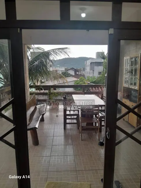 Foto 4 de Casa com 4 quartos à venda, 362m2 em Aventureiro, Joinville - SC
