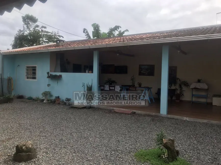 Casa com 2 quartos à venda, 300m2 em Balneario Barra Do Sul - SC - imagem 3 Foto 3 de Casa com 2 quartos à venda, 300m2 em Balneario Barra Do Sul - SC