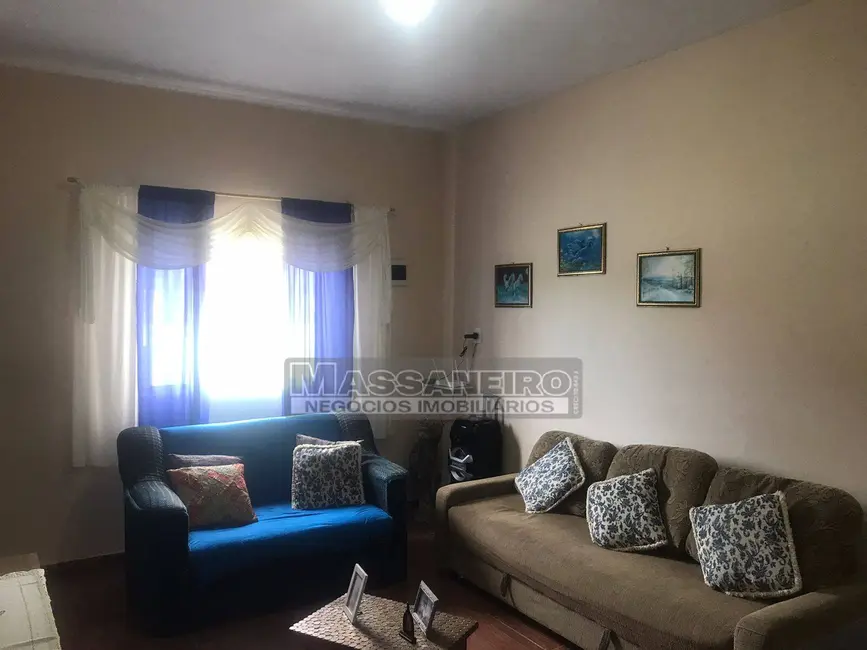 Casa com 2 quartos à venda, 300m2 em Balneario Barra Do Sul - SC - imagem 8 Foto 8 de Casa com 2 quartos à venda, 300m2 em Balneario Barra Do Sul - SC
