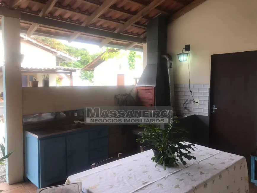 Casa com 2 quartos à venda, 300m2 em Balneario Barra Do Sul - SC - imagem 7 Foto 7 de Casa com 2 quartos à venda, 300m2 em Balneario Barra Do Sul - SC