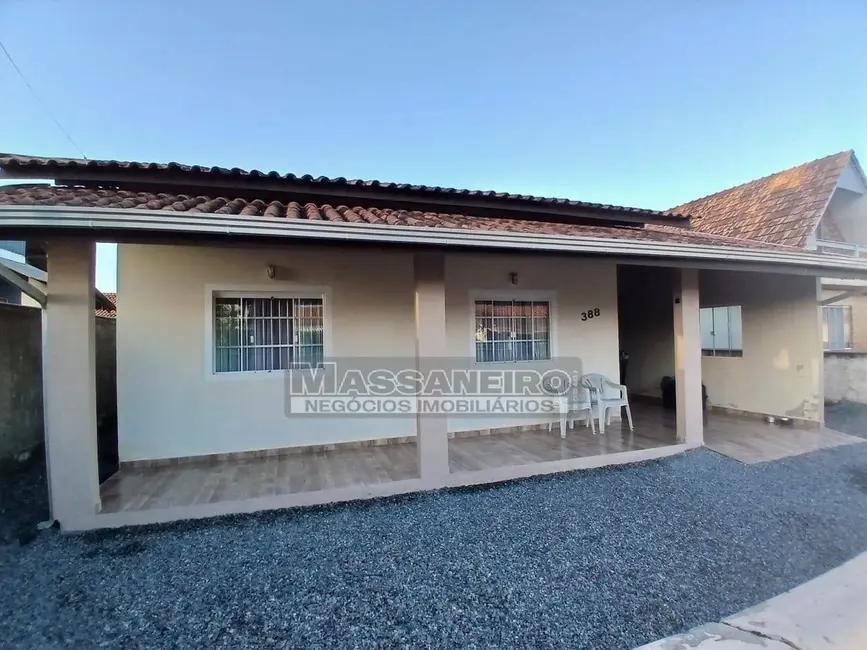 Foto 2 de Casa com 3 quartos à venda, 325m2 em Balneario Barra Do Sul - SC
