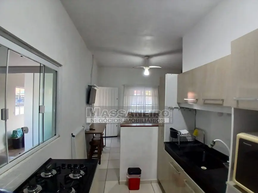 Foto 6 de Casa com 3 quartos à venda, 325m2 em Balneario Barra Do Sul - SC