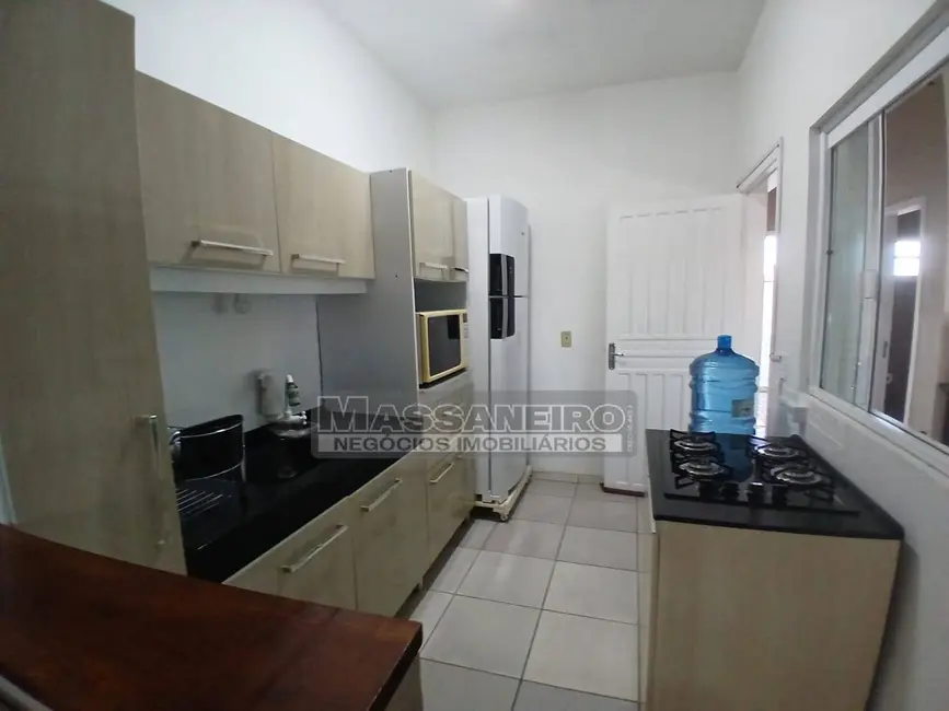 Foto 8 de Casa com 3 quartos à venda, 325m2 em Balneario Barra Do Sul - SC