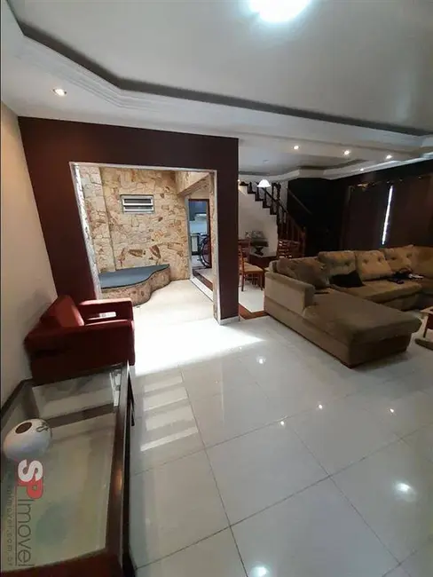 Foto 3 de Sobrado com 3 quartos para alugar, 262m2 em Vila Aparecida, São Paulo - SP