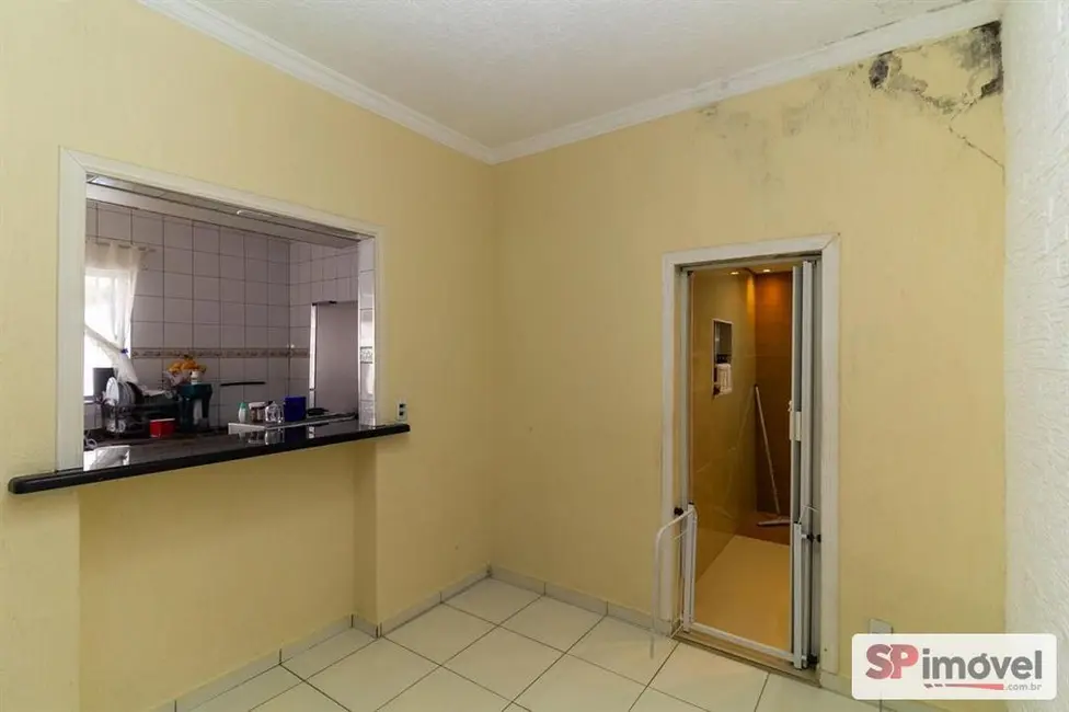 Foto 8 de Casa com 2 quartos à venda, 176m2 em Vila Tolstoi, São Paulo - SP
