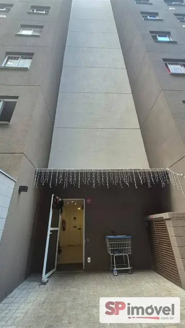 Foto 3 de Apartamento com 2 quartos à venda, 34m2 em Guaianazes, São Paulo - SP