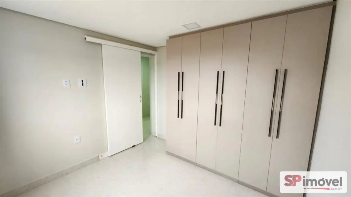 Foto 6 de Casa com 6 quartos à venda, 190m2 em Jardim Fernandes, São Paulo - SP