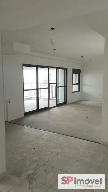 Apartamento com 3 quartos para alugar, 130m2 em Mooca, São Paulo - SP - imagem 2 Foto 2 de Apartamento com 3 quartos para alugar, 130m2 em Mooca, São Paulo - SP