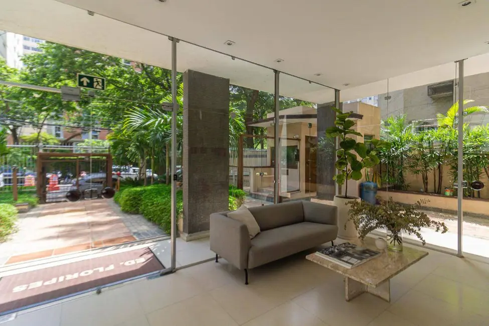 Foto 6 de Apartamento com 3 quartos para alugar, 216m2 em Cerqueira César, São Paulo - SP