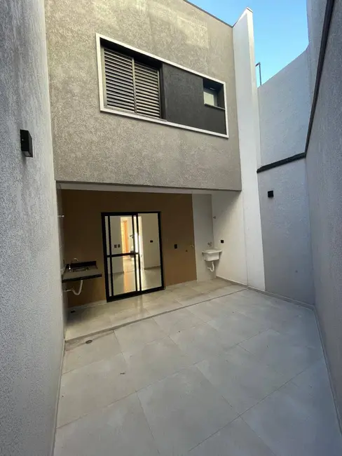 Sobrado com 2 quartos à venda, 110m2 em Jardim Brasília (Zona Leste), São Paulo - SP - imagem 4 Foto 4 de Sobrado com 2 quartos à venda, 110m2 em Jardim Brasília (Zona Leste), São Paulo - SP