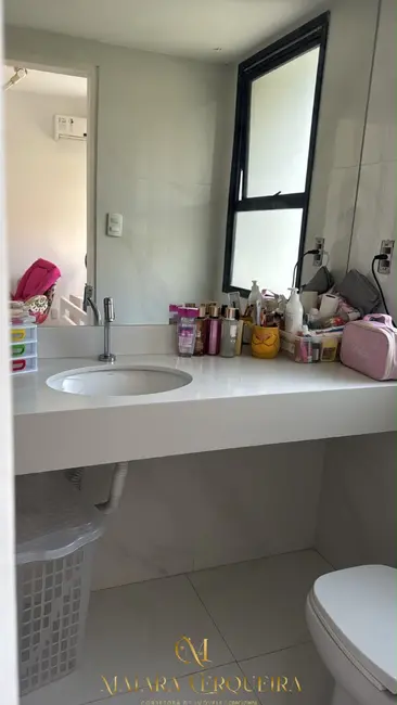 Apartamento com 4 quartos à venda, 144m2 em Jardim Apipema, Salvador - BA - imagem 4 Foto 4 de Apartamento com 4 quartos à venda, 144m2 em Jardim Apipema, Salvador - BA