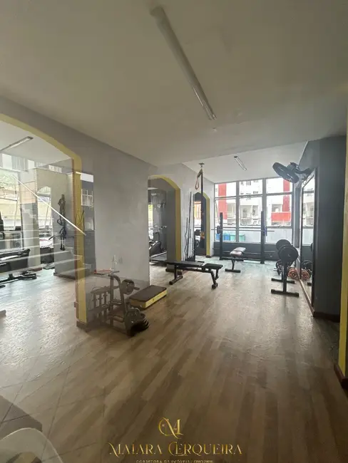 Foto 4 de Apartamento com 3 quartos à venda, 70m2 em Itaigara, Salvador - BA
