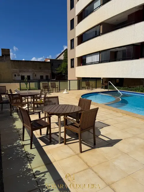 Foto 2 de Apartamento com 2 quartos à venda, 70m2 em Pituaçu, Salvador - BA