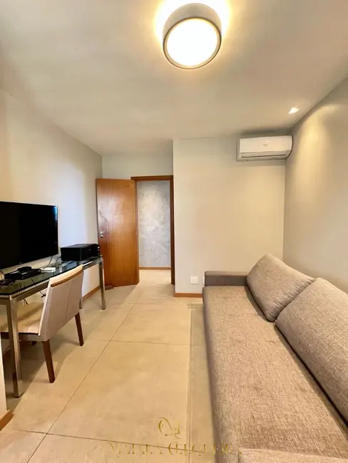 Foto 2 de Apartamento com 3 quartos à venda, 200m2 em Pituaçu, Salvador - BA