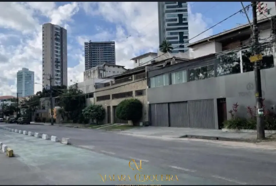 Casa com 10 quartos à venda e para alugar, 400m2 em Caminho das Árvores, Salvador - BA - imagem 3 Foto 3 de Casa com 10 quartos à venda e para alugar, 400m2 em Caminho das Árvores, Salvador - BA