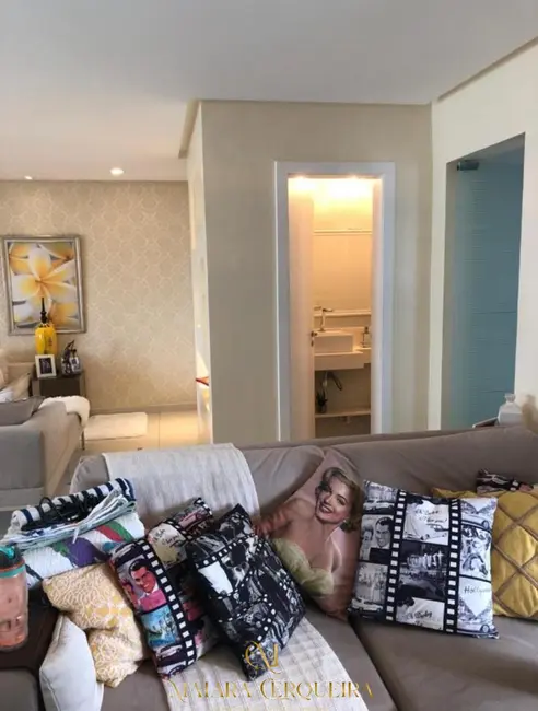 Apartamento com 4 quartos à venda, 195m2 em Patamares, Salvador - BA - imagem 8 Foto 8 de Apartamento com 4 quartos à venda, 195m2 em Patamares, Salvador - BA