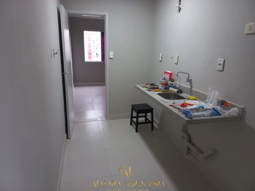 Foto 4 de Apartamento com 3 quartos à venda, 70m2 em Itaigara, Salvador - BA
