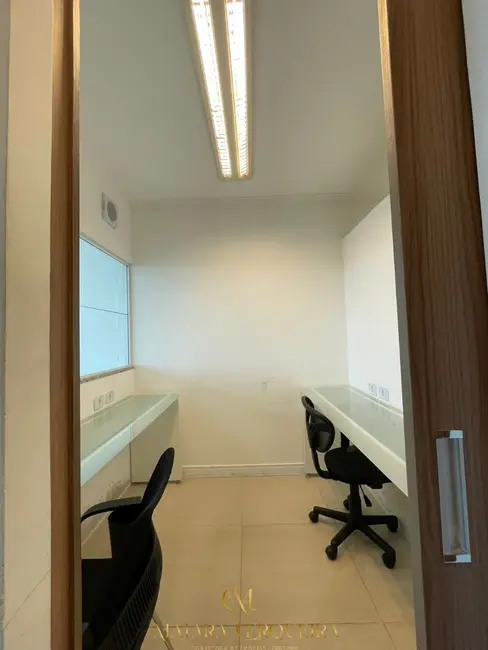 Sala Comercial à venda, 34m2 em São Cristóvão, Salvador - BA - imagem 5 Foto 5 de Sala Comercial à venda, 34m2 em São Cristóvão, Salvador - BA