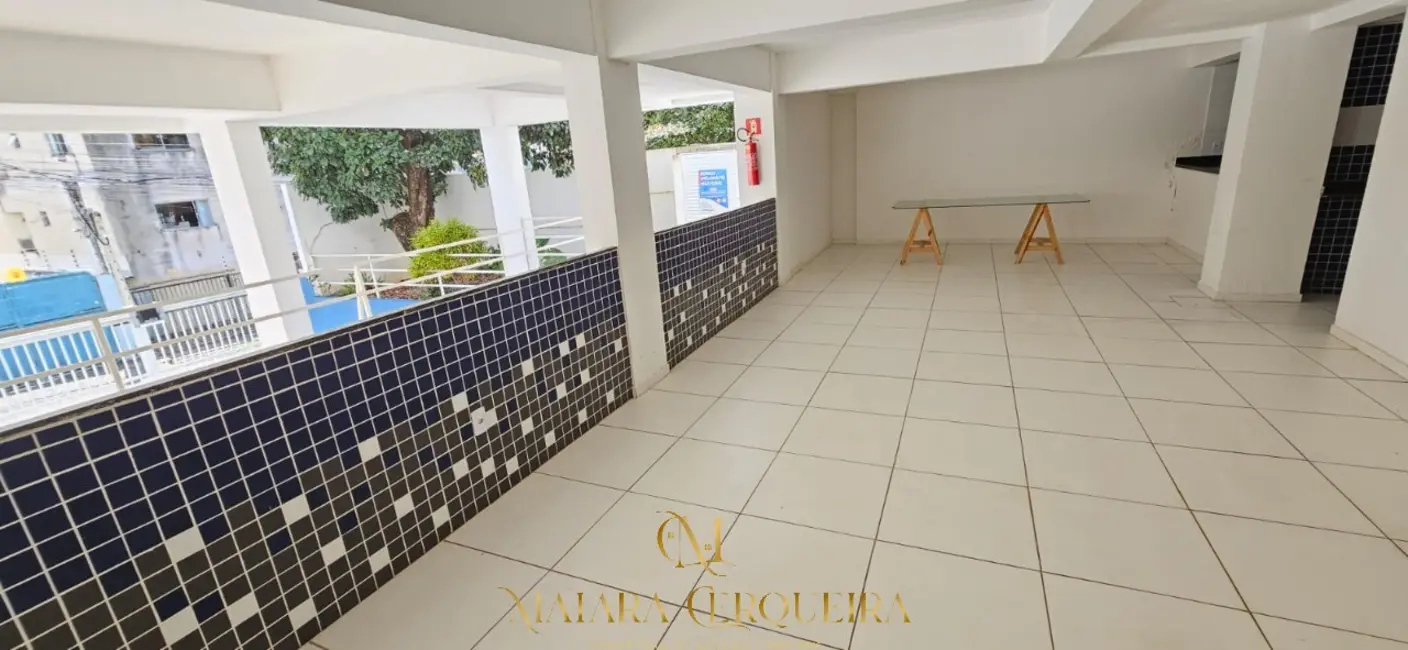 Foto 3 de Apartamento com 2 quartos à venda, 70m2 em Itapuã, Salvador - BA