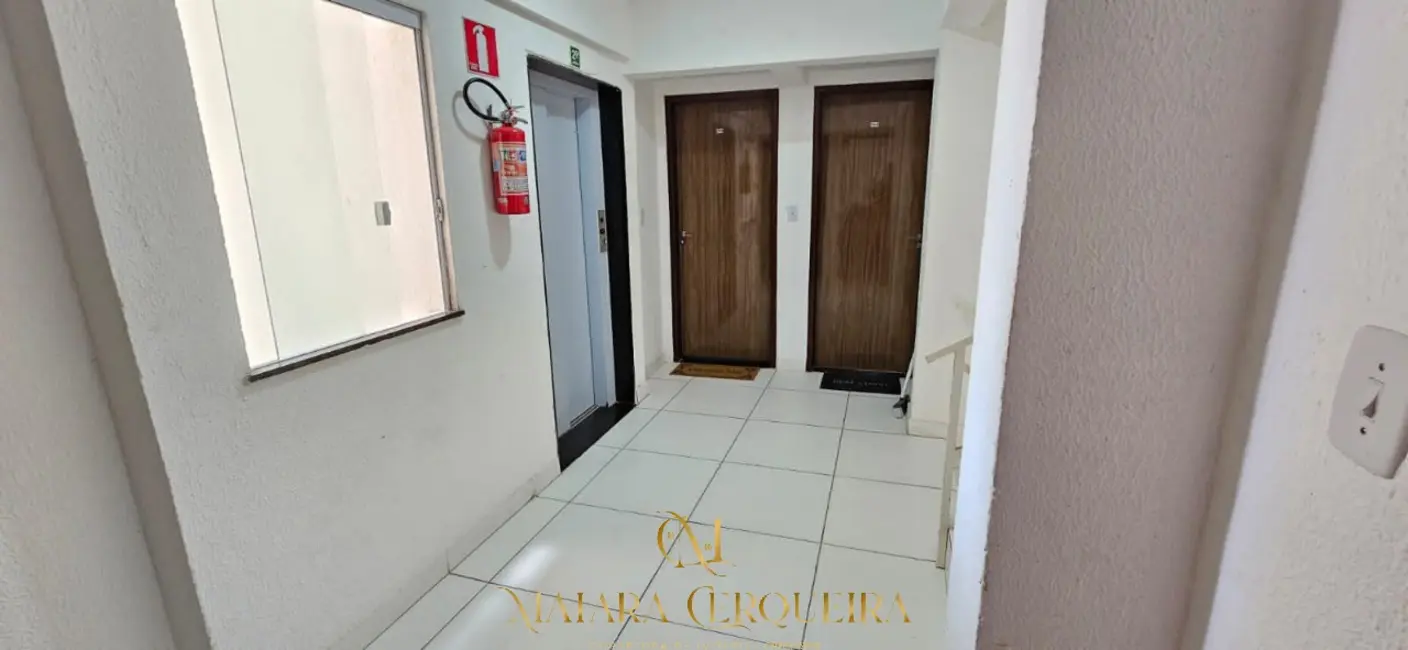 Foto 8 de Apartamento com 2 quartos à venda, 70m2 em Itapuã, Salvador - BA