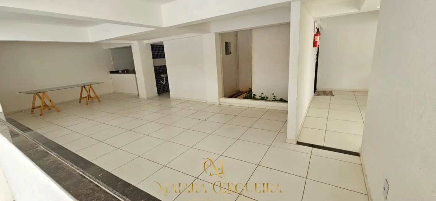 Foto 6 de Apartamento com 2 quartos à venda, 70m2 em Itapuã, Salvador - BA
