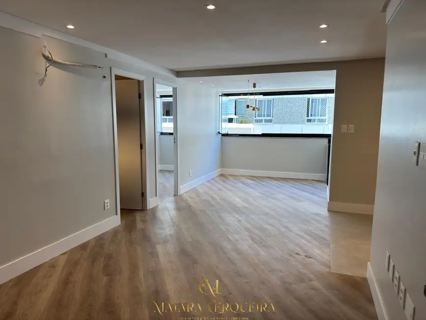 Apartamento com 2 quartos à venda e para alugar, 68m2 em Alphaville I, Salvador - BA - imagem 3 Foto 3 de Apartamento com 2 quartos à venda e para alugar, 68m2 em Alphaville I, Salvador - BA